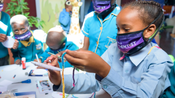 Play Africa launches ’I am a scientist’ exhibition in Soweto to promote STEM learning through play